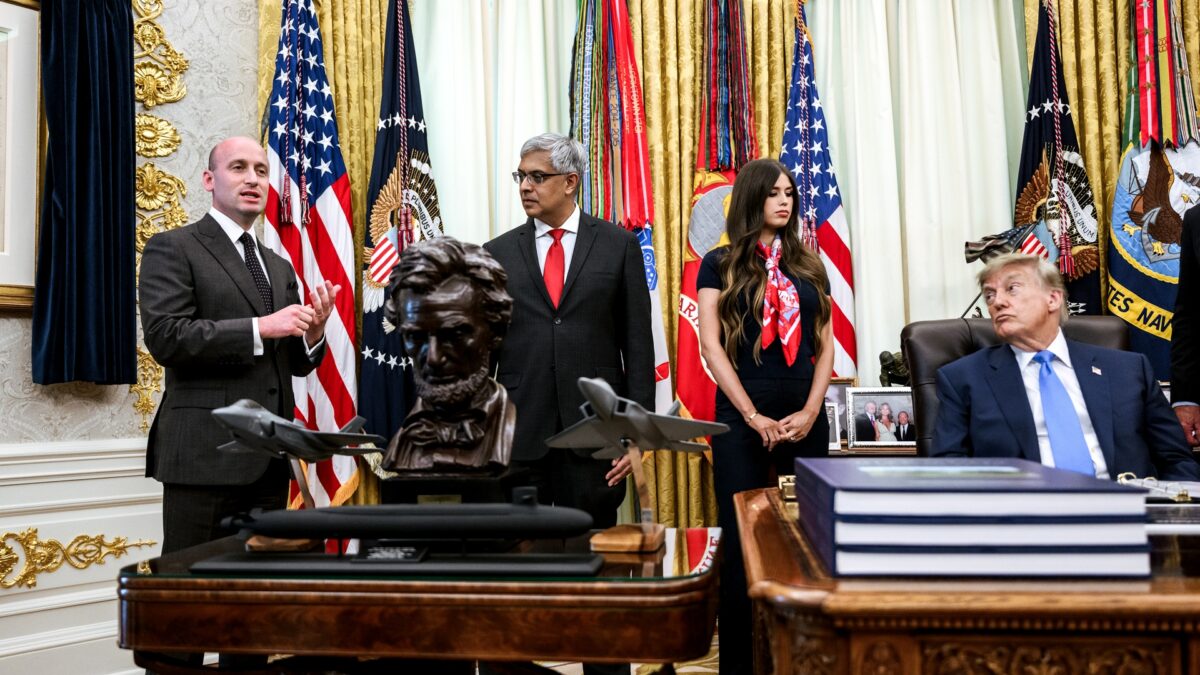 White House Rebrands Federal AI to "Super Intelligence (SI)" as Big Tech Signs Historic Voluntary Safety Accord President Donald Trump in the Oval Office at the Resolute Desk issuing federal executive directives